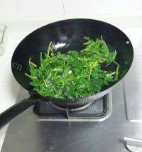 家常菜鸡蛋菠菜做法图解9)