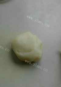 热腾腾的冰皮月饼做法图解3)