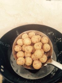 炸豆腐鲜肉小丸子做法图解11)