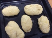 自制肉松面包做法图解8)