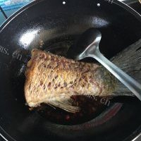质嫩爽口的红烧鱼的做法图解五