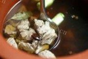 土豆炖牛肉做法图解3)