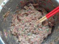 中式主食鲜肉锅贴做法图解4)