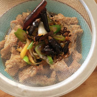 美味的小酥肉蒸碗做法图解13)