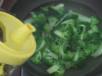 家常菜白灼西兰花做法图解5)