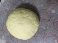 自制牛奶小馒头做法图解5)