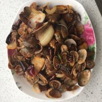 美味的麻辣花蛤做法图解6)