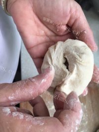 好吃的家常牛肉饼做法图解3)