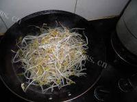 家常菜豆芽炒粉条做法图解2)