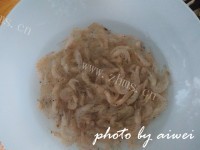 美味的韭菜炒小河虾做法图解1)