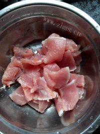 家常菜西兰花炒肉片做法图解2)