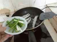 咸甜适中的豆腐鱼做法图解2)