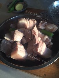 回味无穷的红烧肉做法图解1)