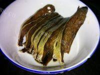 美味的咸鱼蒸猪肉做法图解3)
