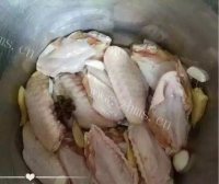 美味的菠萝鸡翅做法图解1)