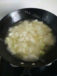 家常菜虾仁冬瓜汤做法图解7)