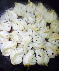妈妈最爱的冰花煎饺做法图解10)