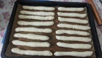 自制牛奶排包做法图解7)