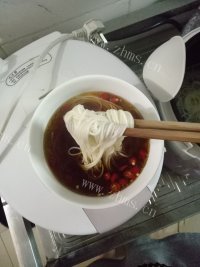 家常快手酸辣面做法图解5)