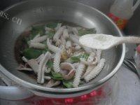 易做的青椒炒鱿鱼做法图解12)