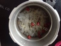养生银耳红枣糯米汤的做法图解四