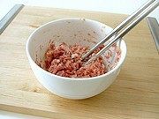 家常菜茄汁小肉圆做法图解2)