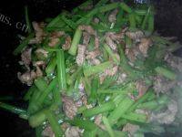 「DIY美食」芹菜炒肉丝