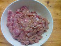 很有食欲的肉丝炒杏鲍菇做法图解5)