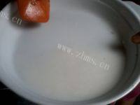 美味的花生焖猪脚做法图解1)