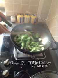 家常菜秋葵炒鸡蛋做法图解7)
