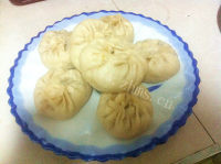 圆白菜粉条大蒸包做法图解10)