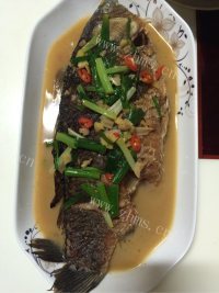 家常菜烧鲫鱼
