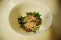 「DIY」葱油饼做法图解7)