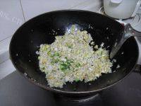 「首发」泡椒蛋炒饭做法图解9)