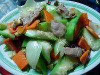 家常菜丝瓜炒肉片