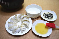美味电饭煲版煎饺做法图解1)