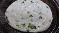 自制葱花饼做法图解8)