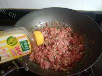 自制莴笋叶肉馅饺子做法图解4)