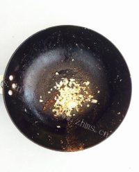家常小鱼干烧茄子做法图解9)