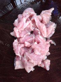 家常菜腐竹木耳炒肉做法图解1)