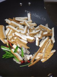 韭菜香干做法图解4)