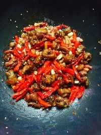 唇齿留香的重庆辣子肥肠做法图解8)