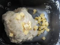 自制豆沙小餐包做法图解5)
