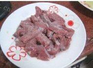美味的番茄炖牛肉做法图解1)