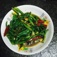 家常菜爆炒油麦菜做法图解2)