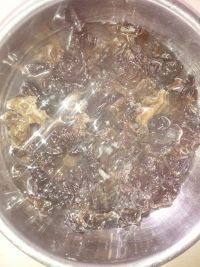 家常菜木耳炒肉做法图解1)