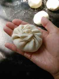 食欲满满的水煎包做法图解7)