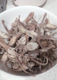 诱人的卤鸭舌做法图解1)