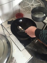 色味俱佳的锅包肉做法图解5)
