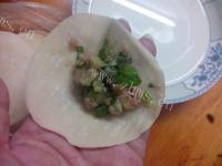 美味的芹菜水饺做法图解9)